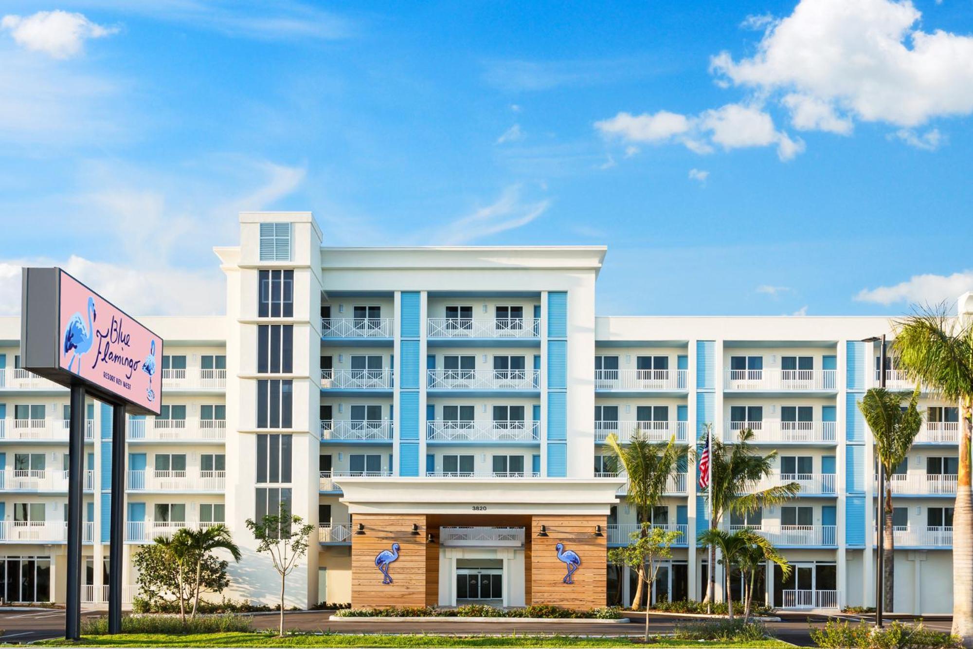 Blue Flamingo Hotel